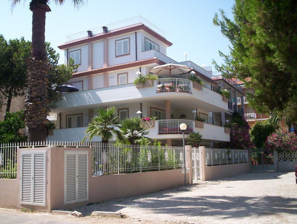 Apartamento Sea House San Benedetto del Tronto Exterior foto